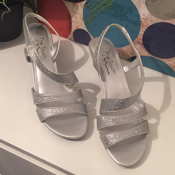 Heels - Picture 3 of 3